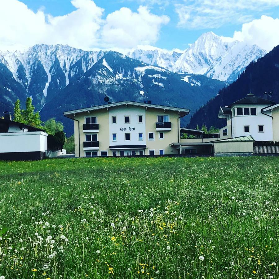 Alpen-Apart Schwendau Buitenkant foto