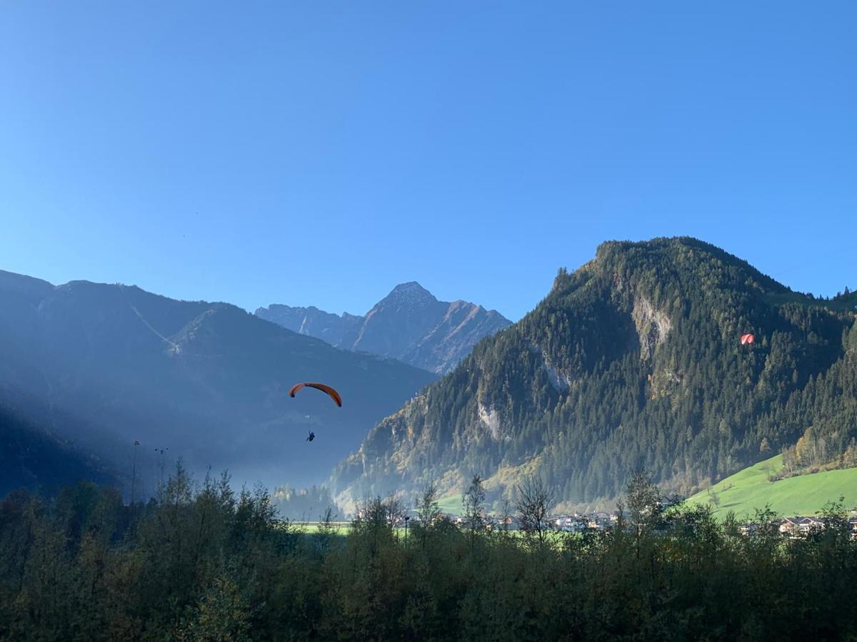 Alpen-Apart Schwendau Buitenkant foto