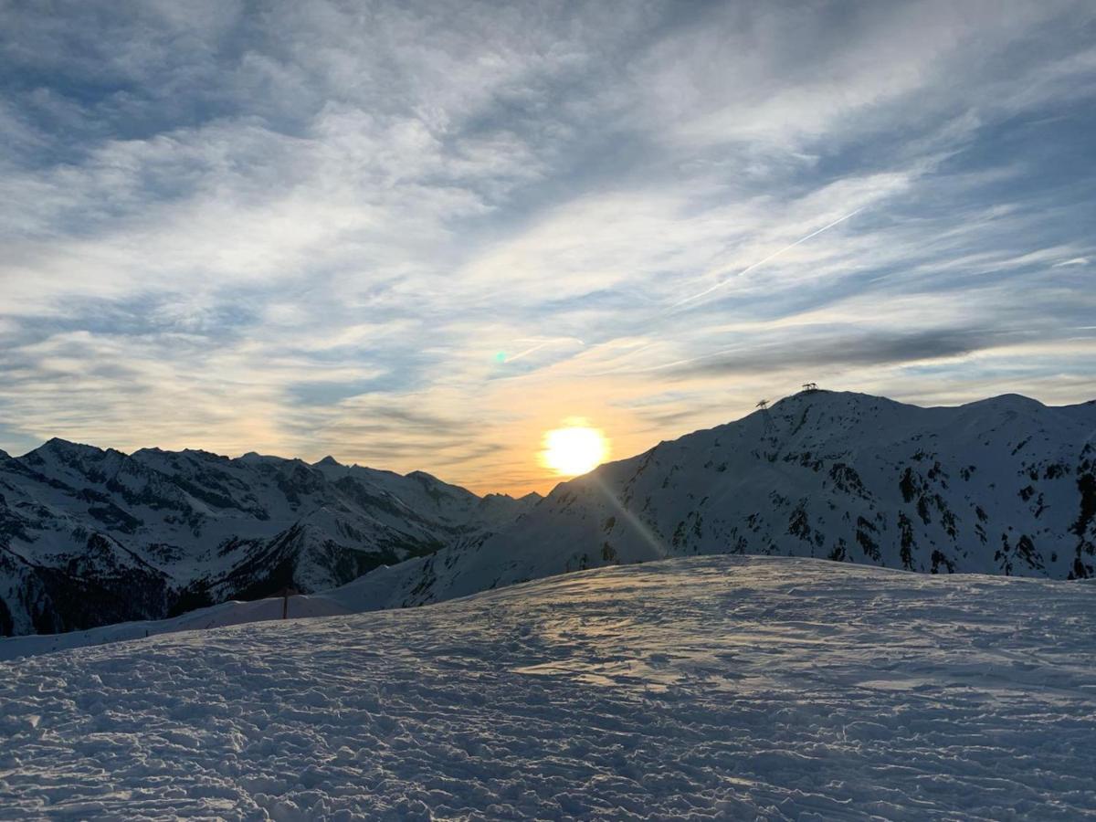 Alpen-Apart Schwendau Buitenkant foto